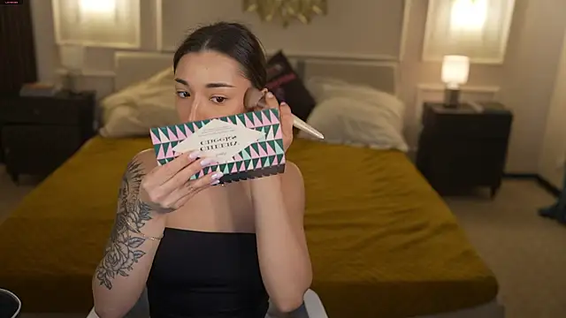 Jasmine Flow online show from March 22, 8:40 am