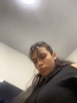 Snapshot of Tiffanysurez_ chatting on February 21, 2:34 am Tiffanysurez online show from February 21, 2:34 am