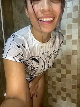 Snapshot of Tiffanysurez_ chatting on February 22, 1:51 am Tiffanysurez online show from February 22, 1:51 am