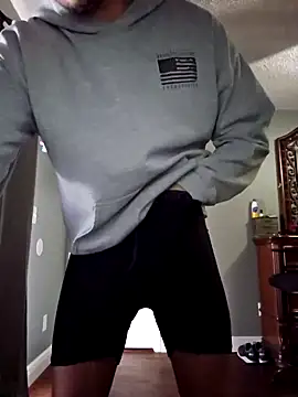 Snapshot of MrBiggBallz chatting on January 1, 7:21 pm MrBiggBallz online show from January 1, 7:21 pm