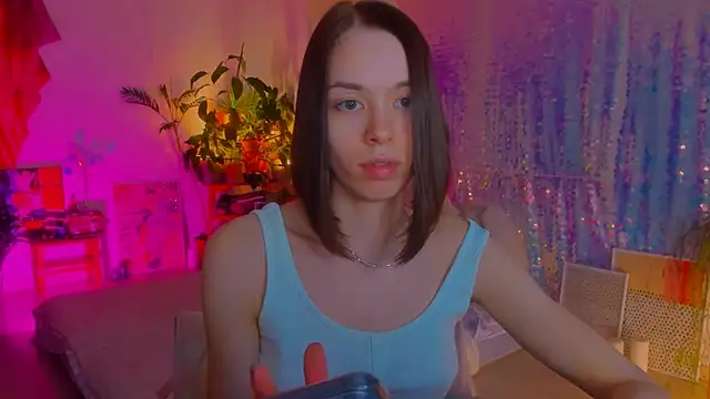 Snapshot of poli__ chatting on February 27, 3:26 pm poli   online show from February 27, 3:26 pm