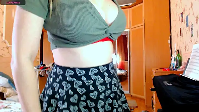 Snapshot of MarySweetness chatting on February 18, 10:00 am MarySweetness online show from February 18, 10:00 am