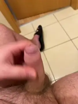 Cozqhh online show from February 28, 1:56 pm