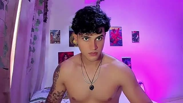 Nekoboy01 online show from December 10, 9:11 pm