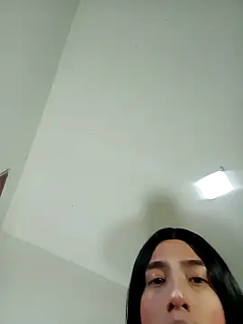 yesik beltran online show from December 8, 1:47 pm