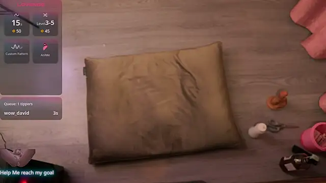 Redhead Shark new online show from February 1, 10:23 pm