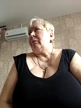 EffectFiona online show from February 8, 10:50 am