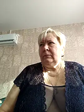 EffectFiona online show from February 14, 10:49 am