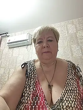 EffectFiona online show from March 15, 10:49 pm