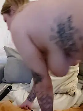 SexyDreamercouple89 online show from September 21, 5:20 am