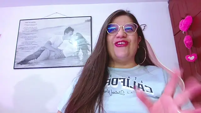 Amelie Rousell online show from October 21, 10:21 pm