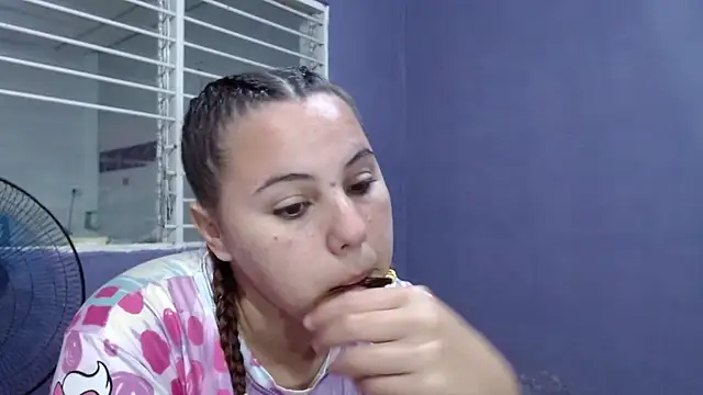 sexy couple29 online show from January 15, 3:11 am