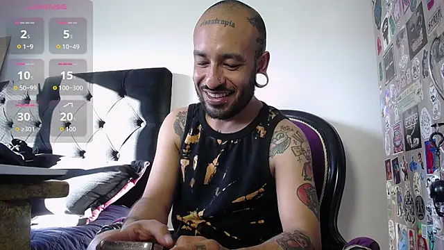 Snapshot of nika_1312 chatting on April 2, 9:56 pm nika 1312 online show from April 2, 9:56 pm