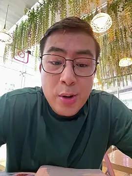 andrewmhilton  online show from October 29, 5:47 pm