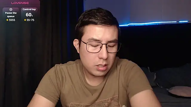 andrewmhilton  online show from December 2, 6:30 am