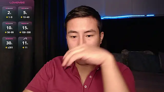 andrewmhilton  online show from December 14, 6:08 am