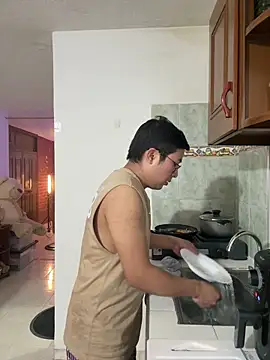 andrewmhilton  online show from March 23, 7:18 pm