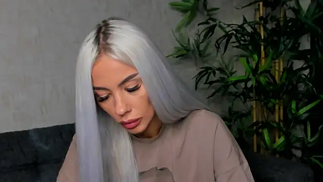 Snapshot of Bailey_Rush chatting on February 6, 7:29 pm Bailey Rush online show from February 6, 7:29 pm