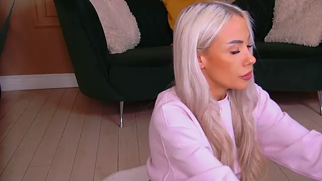 Bailey Rush online show from March 17, 6:44 pm