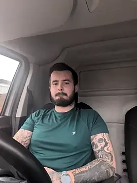 Snapshot of Brightspark22 chatting on February 27, 9:09 am Brightspark22 online show from February 27, 9:09 am