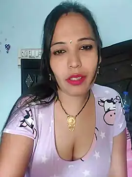 Snapshot of Poojabhabi101 chatting on December 4, 7:39 am Poojabhabi101 online show from December 4, 7:39 am