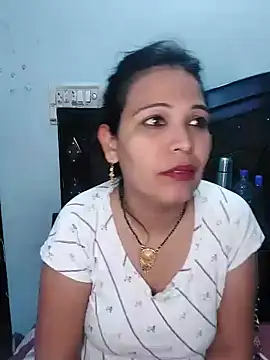 Snapshot of Poojabhabi101 chatting on January 2, 5:50 pm Poojabhabi101 online show from January 2, 5:50 pm