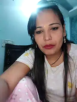 Snapshot of Poojabhabi101 chatting on January 6, 7:20 am Poojabhabi101 online show from January 6, 7:20 am