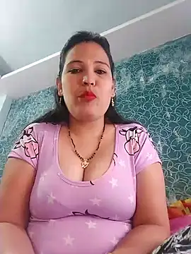 Snapshot of Poojabhabi101 chatting on January 23, 5:45 am Poojabhabi101 online show from January 23, 5:45 am
