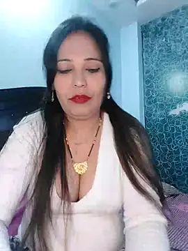 Snapshot of Poojabhabi101 chatting on February 11, 5:16 am Poojabhabi101 online show from February 11, 5:16 am