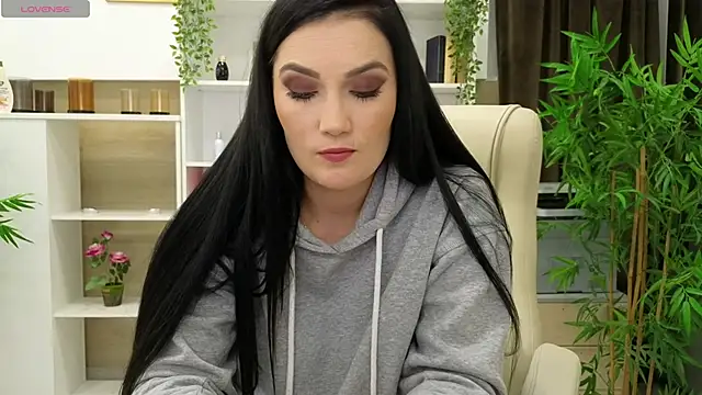 SelineSole online show from January 9, 5:22 pm