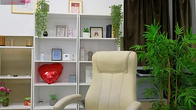 SelineSole online show from January 14, 4:50 pm