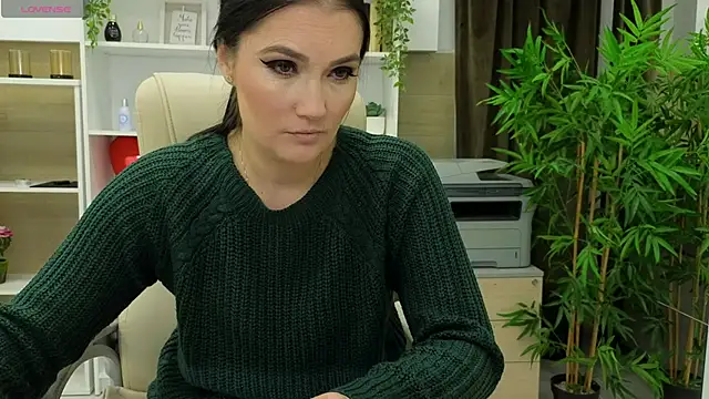 SelineSole online show from February 7, 5:18 pm