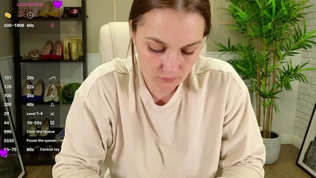 SelineSole online show from March 10, 4:12 pm