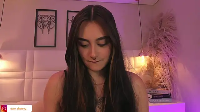 Snapshot of cute__cherry_ chatting on May 2, 4:17 am cute cherry online show from May 2, 4:17 am