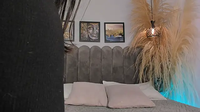 Snapshot of cute__cherry_ chatting on June 6, 7:29 pm cute cherry online show from June 6, 7:29 pm