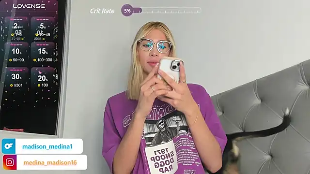 Madison Medina online show from December 26, 2:01 am