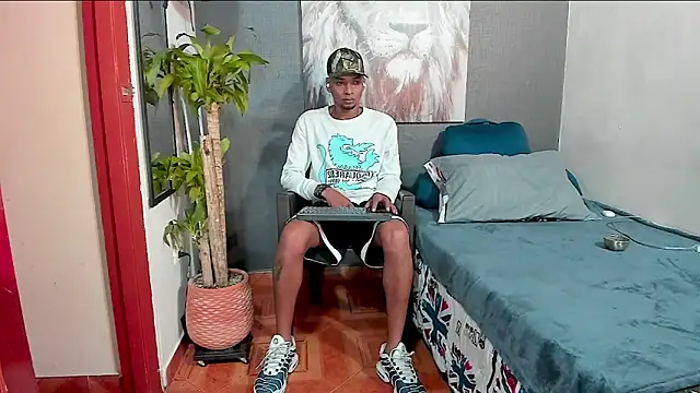 Snapshot of _Bbc_master_ chatting on December 20, 5:36 am  Bbc master  online show from December 20, 5:36 am