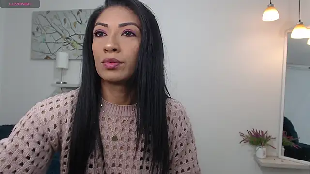 Snapshot of sofia_perez___ chatting on February 23, 8:06 pm sofia perez online show from February 23, 8:06 pm