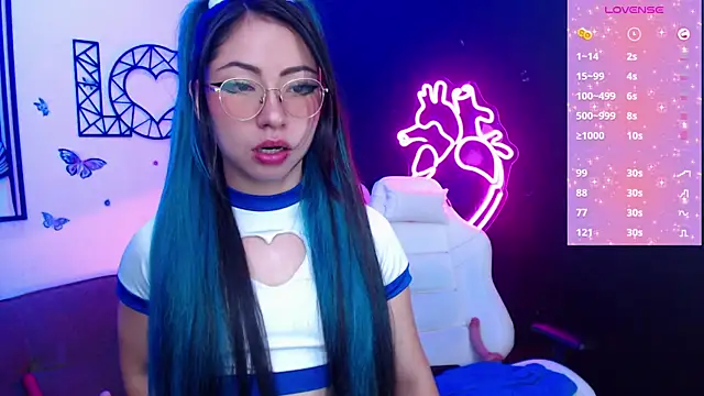 Snapshot of demyanderson_ chatting on December 12, 1:21 am demyanderson online show from December 12, 1:21 am