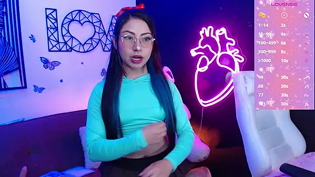 Snapshot of demyanderson_ chatting on December 17, 9:16 pm demyanderson online show from December 17, 9:16 pm