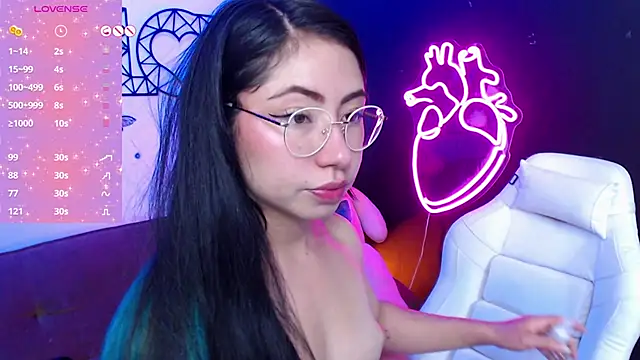 Snapshot of demyanderson_ chatting on January 16, 1:27 am demyanderson online show from January 16, 1:27 am