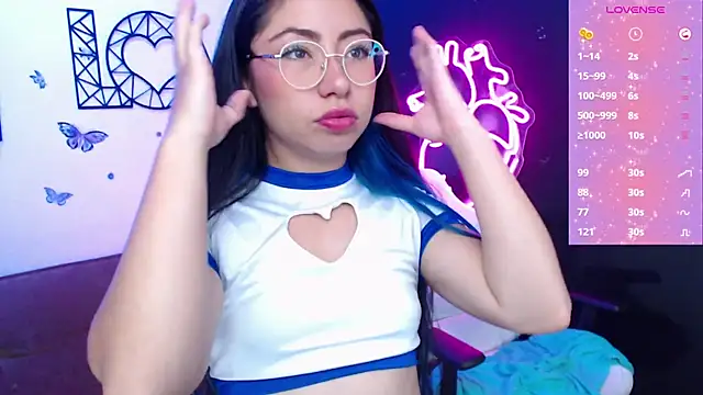 Snapshot of demyanderson_ chatting on February 3, 10:43 pm demyanderson online show from February 3, 10:43 pm