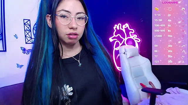 Snapshot of demyanderson_ chatting on February 13, 10:00 pm demyanderson online show from February 13, 10:00 pm