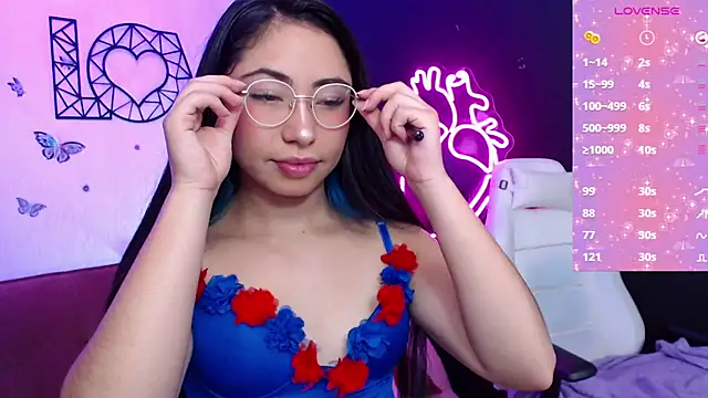 Snapshot of demyanderson_ chatting on February 27, 8:53 pm demyanderson online show from February 27, 8:53 pm