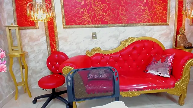 Myhottie Milf online show from December 30, 7:21 pm