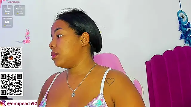 Snapshot of samanthaabloom chatting on June 26, 12:26 am samanthaabloom online show from June 26, 12:26 am