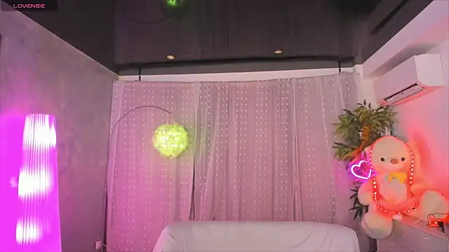 DanieleAida online show from April 14, 5:46 am