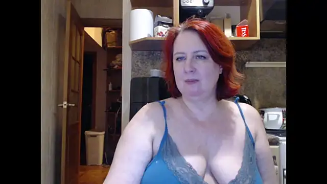 Snapshot of NikolRedMilf chatting on February 25, 10:30 pm NikolRedMilf online show from February 25, 10:30 pm