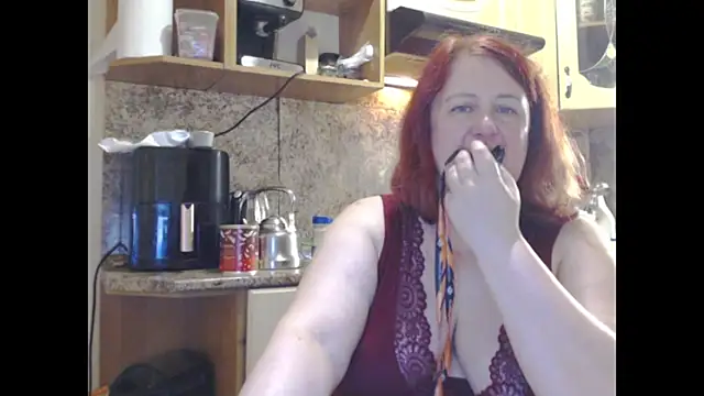 NikolRedMilf online show from June 5, 10:15 pm