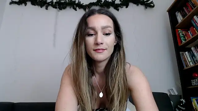 Snapshot of ChocoBelle chatting on February 2, 9:13 pm ChocoBelle online show from February 2, 9:13 pm